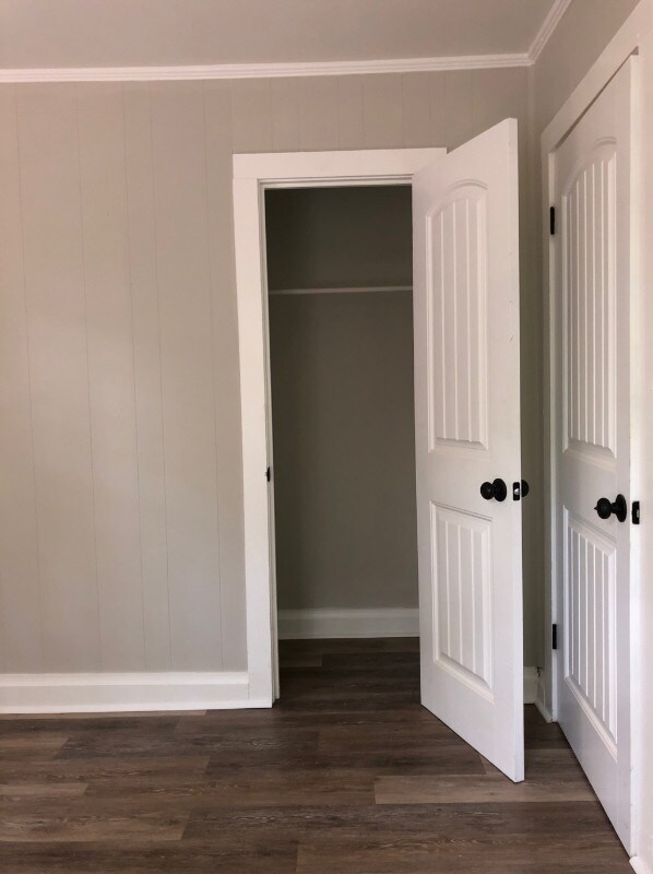 Building Photo - Home in Downtown Laurens