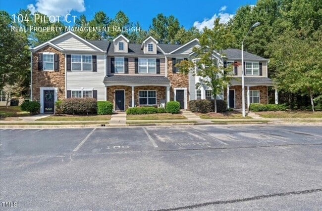 Building Photo - 104 Pilot Ct