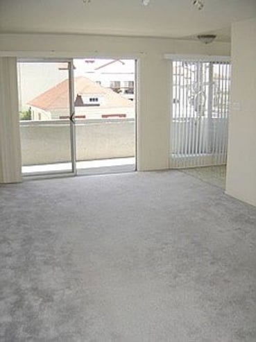 Living Area - 317 Hanover Ave
