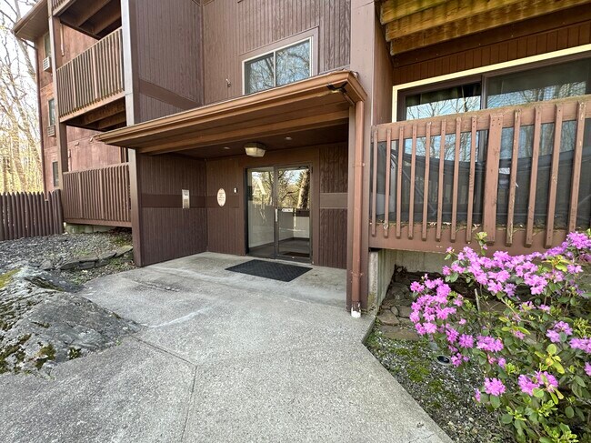 Foto del edificio - 340 Sunderland Rd