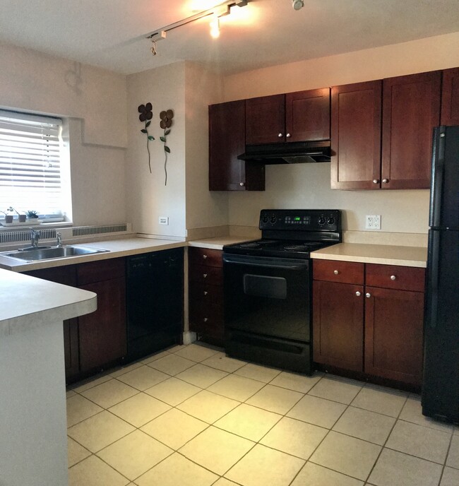 Foto del edificio - 4960 N Marine Dr
