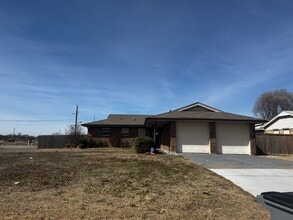 Building Photo - 1602 NW 50th St