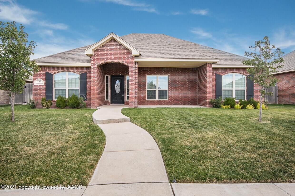 Foto principal - 7309 Providence Dr