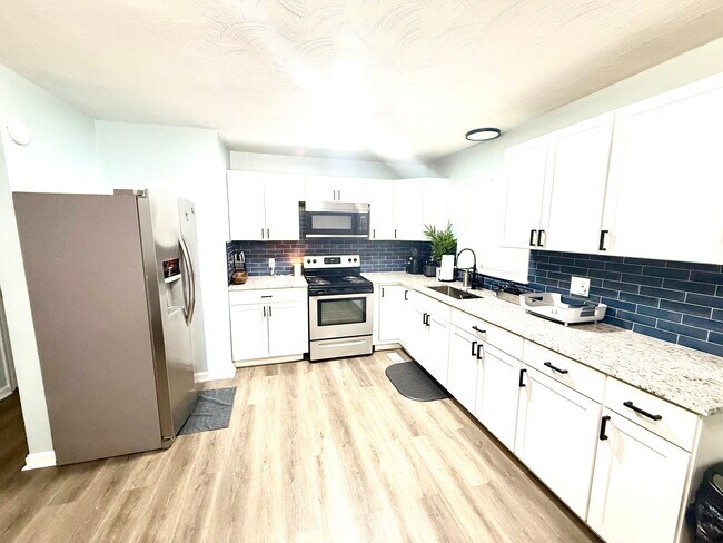 Foto del edificio - 123 Poplar Ave