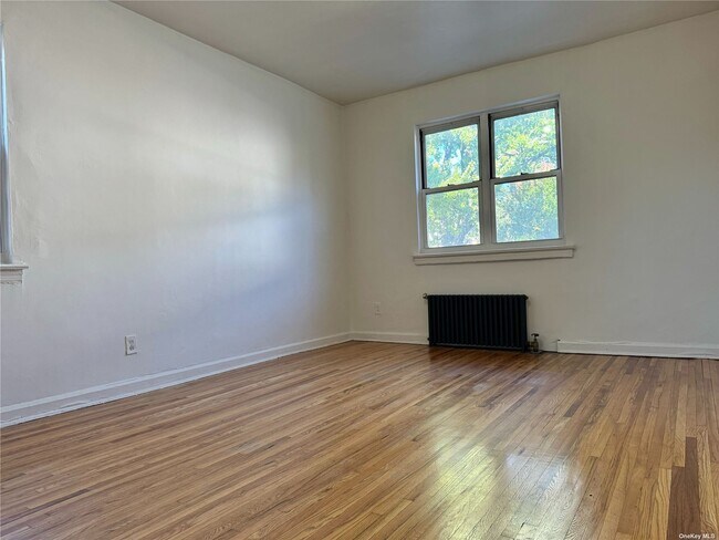 Building Photo - 78-01 164th St