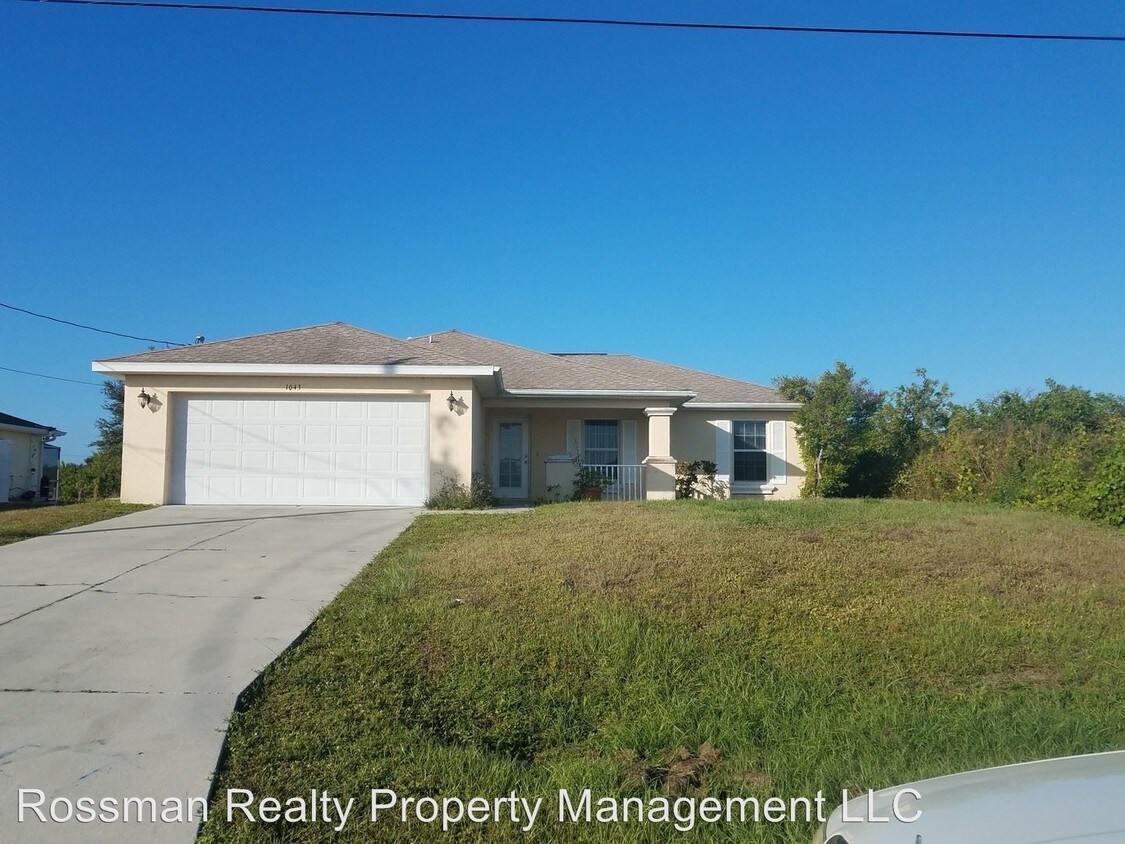 Primary Photo - 3 br, 2 bath House - 1043 Cedar Tree Avenue