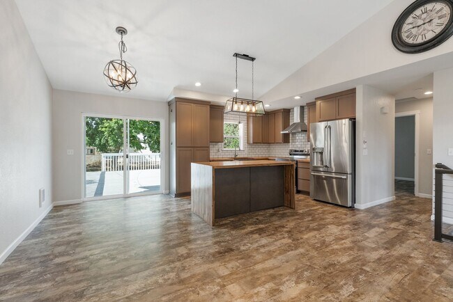Foto del edificio - Beautiful 3/2 South Hill Home