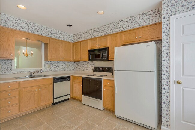Foto del edificio - 1482 Ashland Dr
