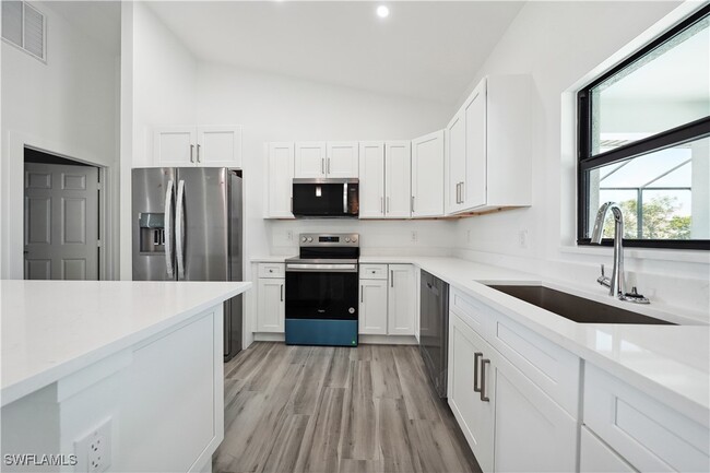 Foto del edificio - 4309 NW 38th Ave