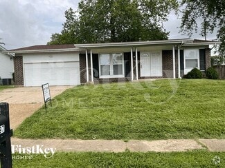 Building Photo - 4497 Rhine Dr