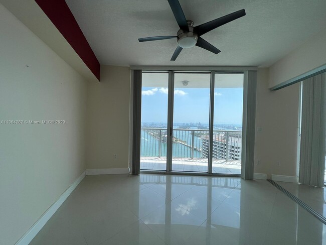 Foto del edificio - 1717 N Bayshore Dr