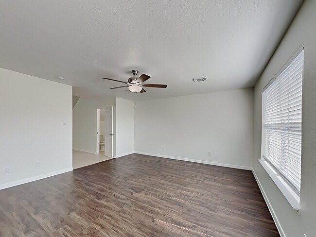 Building Photo - 28877 San Bernard River Loop