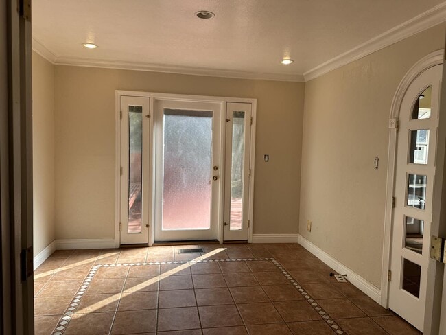 Building Photo - 15790 Rica Vista Way