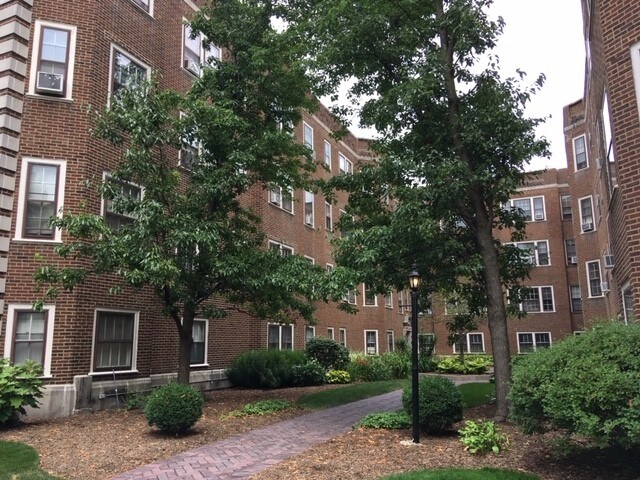 Foto principal - 204 S Maple Ave