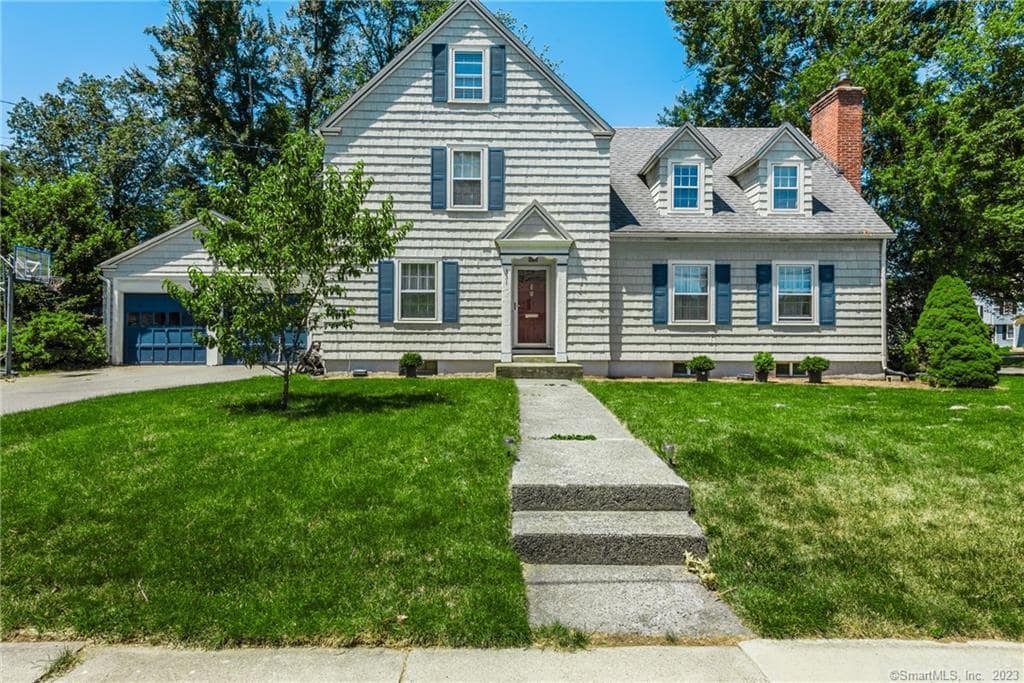 Primary Photo - 331 Auburn Rd