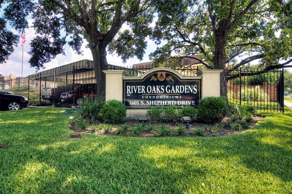 1601 S Shepherd Dr Unit 103, Houston, TX 77019 Condo for Rent in Houston, TX