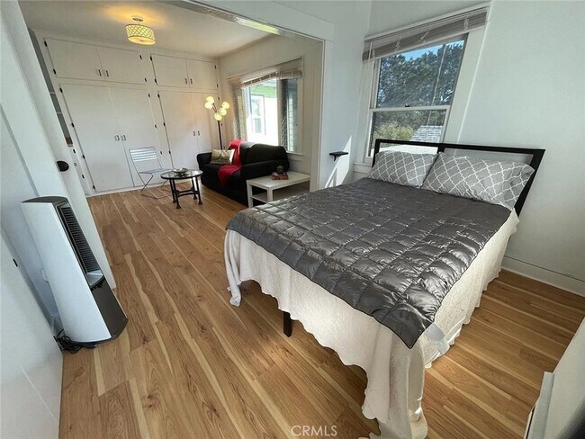 Foto del edificio - 274 Cliff Dr