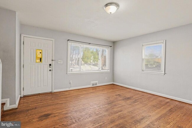 Building Photo - 1123 Elbank Ave