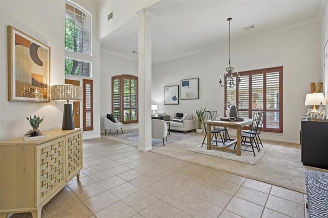 Foto del edificio - Red Oaks Subdivision / 5 bedrooms, 4 bathr...