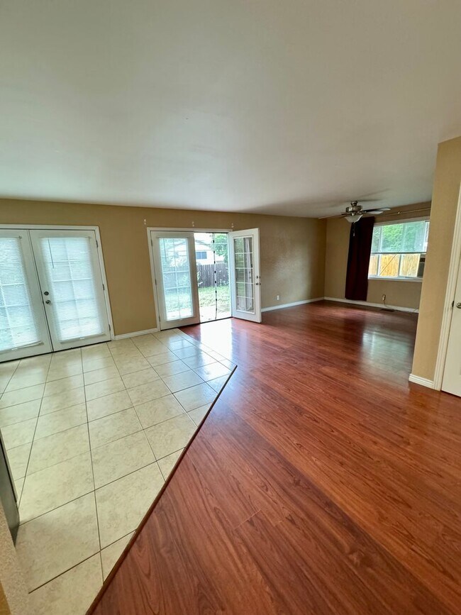 Foto del edificio - Adorable Rancher in Security-Widefield