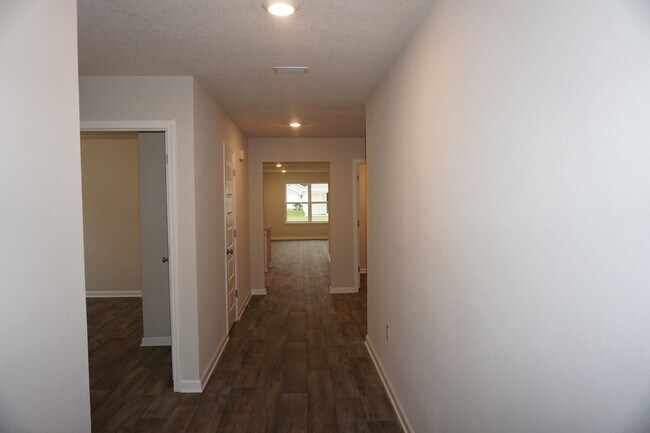 Building Photo - 4 Bedroom in Hammock Bay