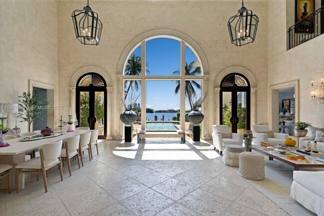 Building Photo - 4 Palm Ave