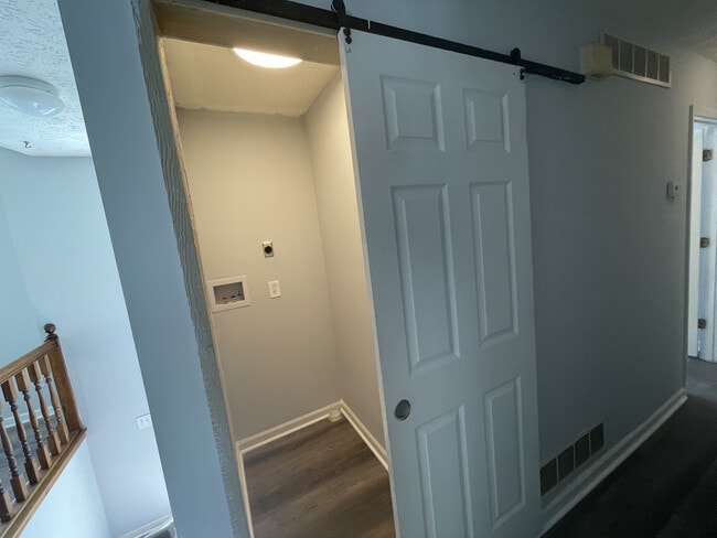 Photo - 3890 Nowlin Rd House