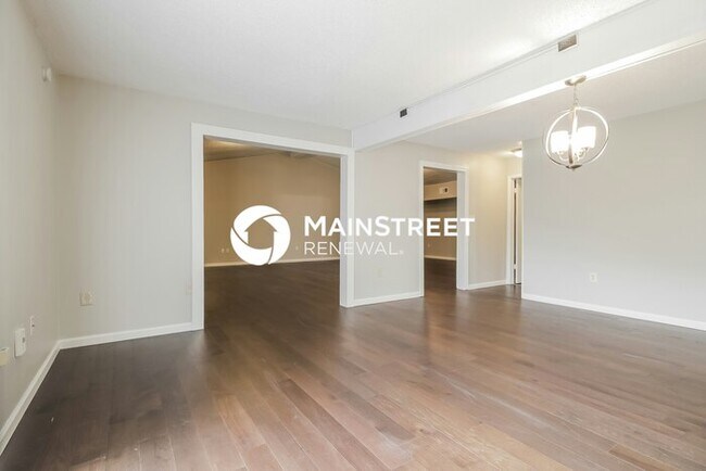 Building Photo - 3 Bedroom Pet-Friendly Home in Lake Mary, FL with Main Street Renewal