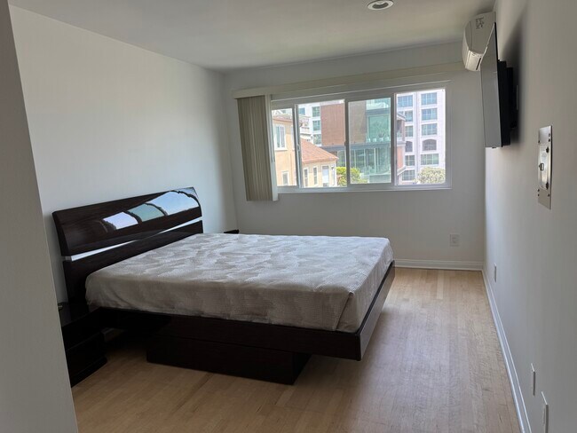Foto del edificio - 1649 Appian Way