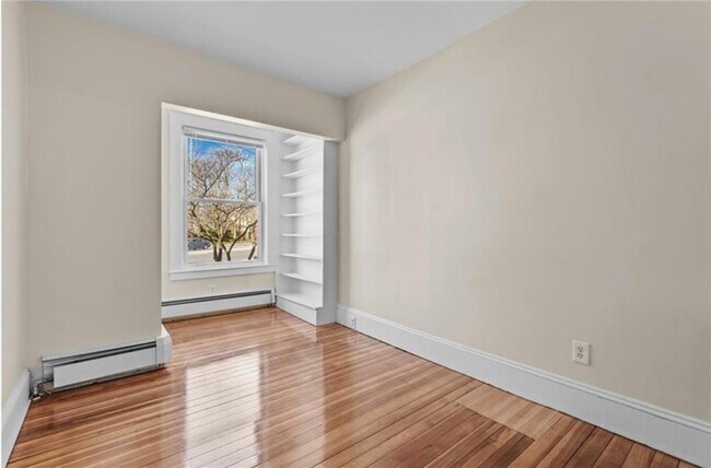 Foto del edificio - 292 Pleasant St
