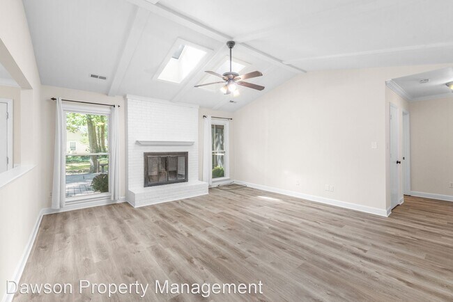 Foto del edificio - 3 br, 2 bath House - 827 Ingraham Place
