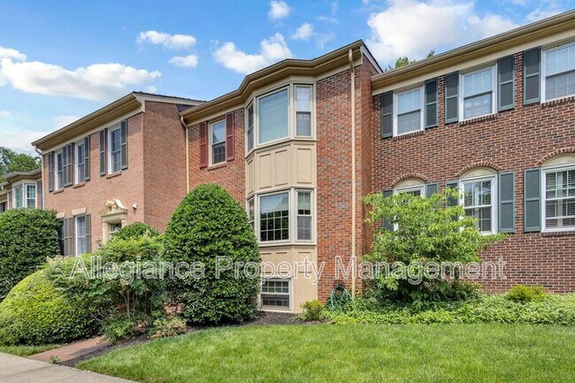 Foto del edificio - 6861 Williamsburg Pond Ct