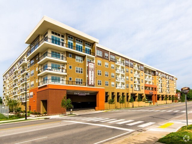 Nashville Tn Luxury Apartments For Rent Apartments Com