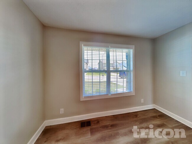 Building Photo - 1287 Eagle's View Dr