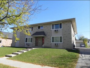 Building Photo - 2013 Madera St