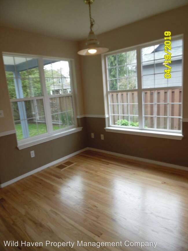 Building Photo - 3 br, 2 bath House - 2376 NW Grenfell Loop