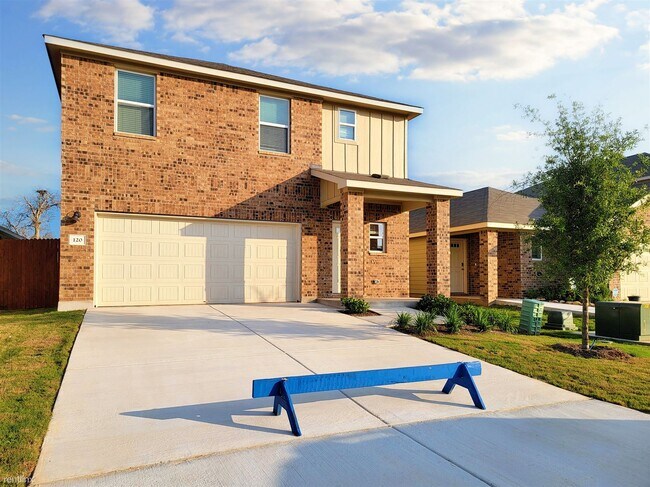 Building Photo - 4 br, 2.5 bath House - 120 Longmount Cv