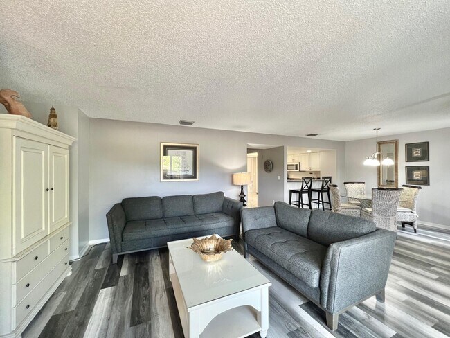 Building Photo - 290 Sandestin Blvd W