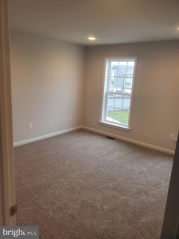 Building Photo - 3094 Egreton Rd