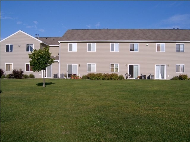 Primary Photo - Pelican Rapids Townhomes