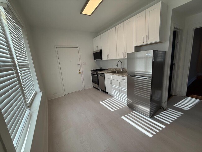 Foto del edificio - 3451 W Parker Ave