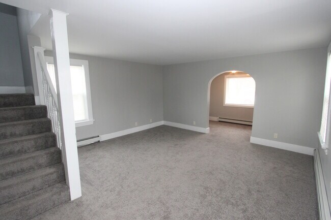 Building Photo - 314 Highland Ave
