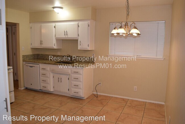 Building Photo - 2 br, 1.5 bath House - 1348 Difani Ct