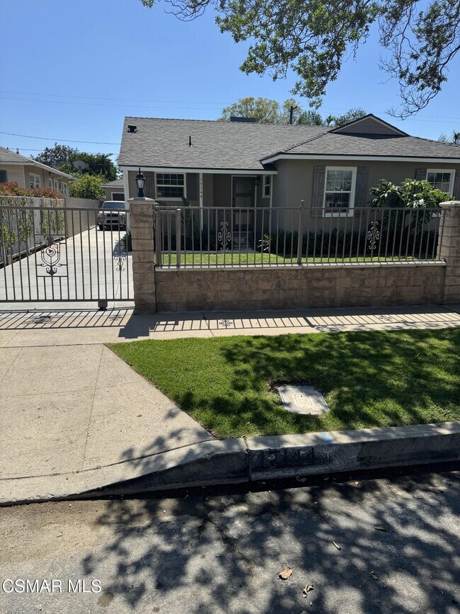 Building Photo - 17144 Baltar St