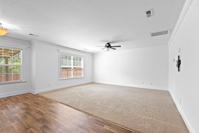 Building Photo - 317 Wynberry Ct