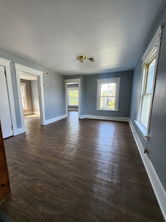 Primary Photo - Upper 2 bedroom unit