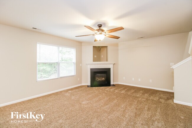 Building Photo - 3828 Edgewood Terrace Rd