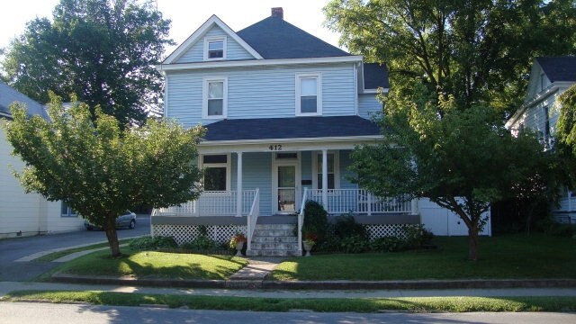 Building Photo - 412 College Ave