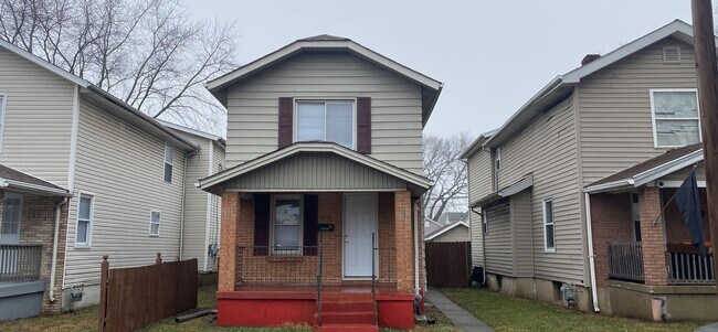 Foto del edificio - 2213 Queen Ave 2BR/2BA (Middletown)