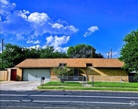 Building Photo - 401 W Mary Jane Dr